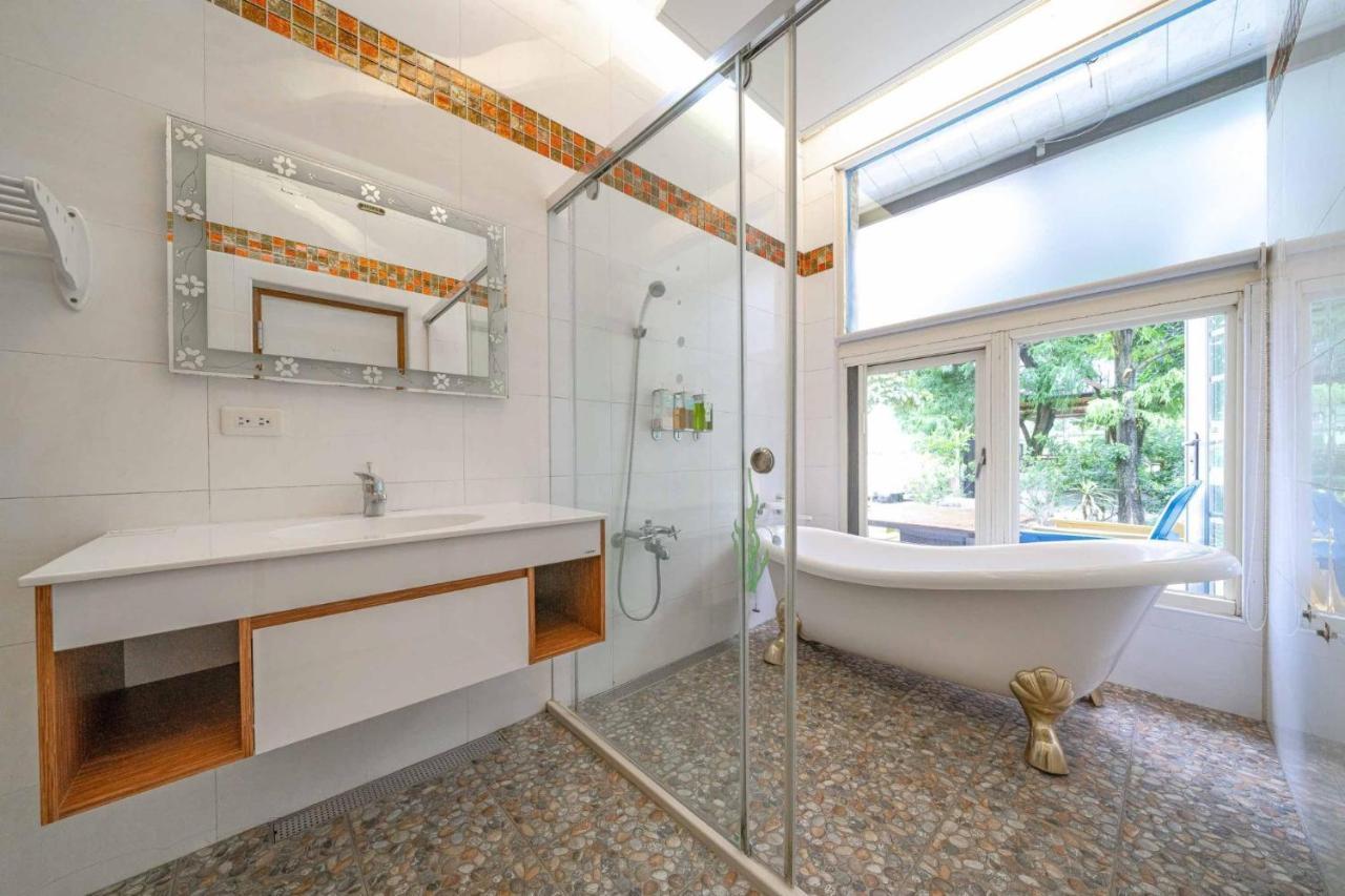 Rainbow Garden B&B Dongshan  Exterior foto